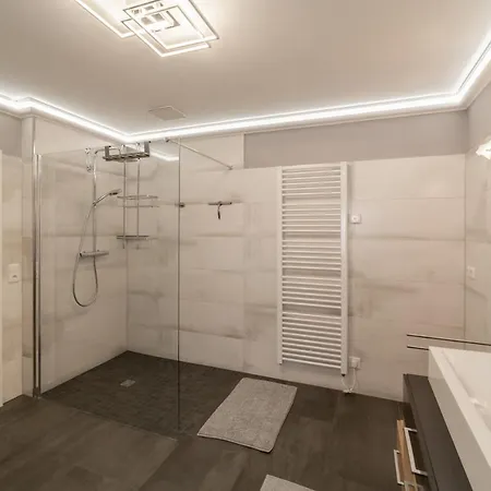 Am Wintergarten شقة *