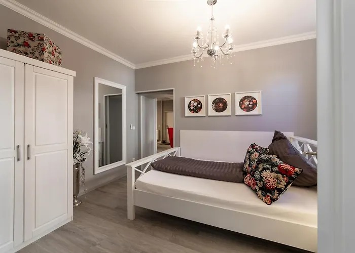 Am Wintergarten Apartment